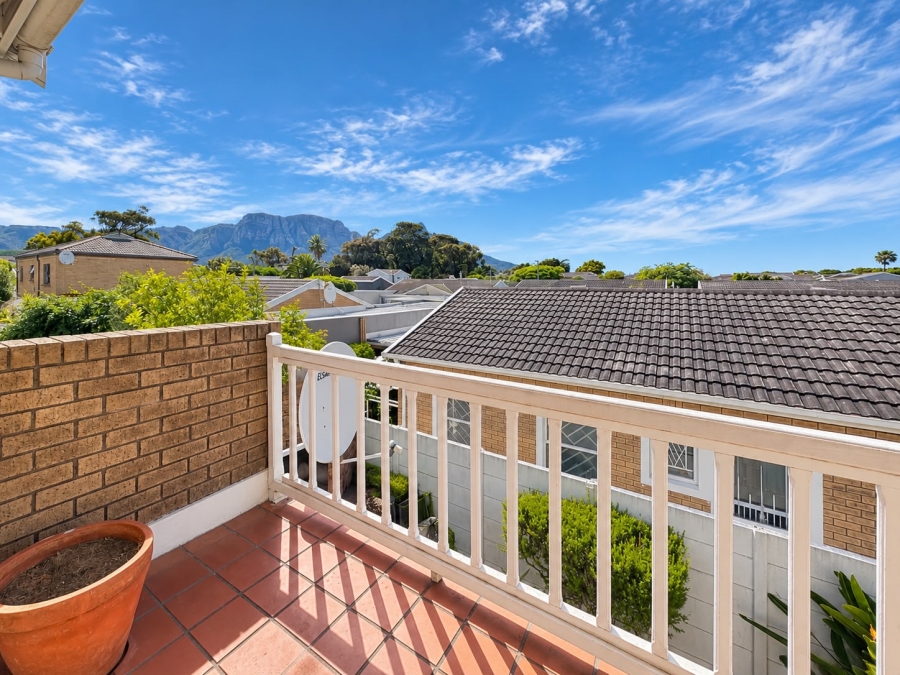 2 Bedroom Property for Sale in Kenilworth Western Cape
